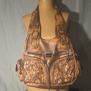 Avenue Brown Leather Women's Shoulder Bag